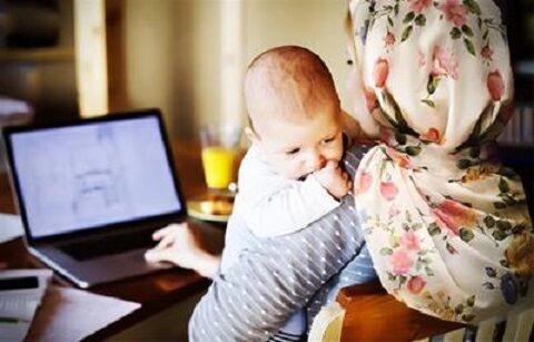 مدیر شورای همکاری زنان: امکان اجبار کارفرمایان به اعمال دورکاری برای مادران شاغل وجود ندارد