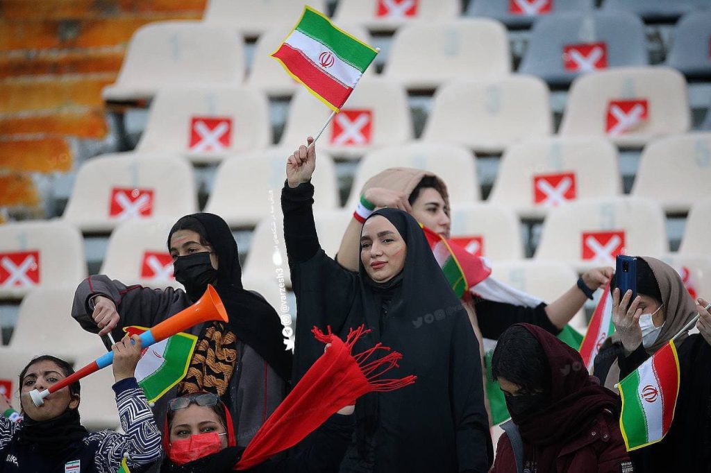 حضور زنان در بازی ایران و عراق