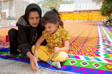 بزرگترین گلیم جهان به دست زنان هنرمند ایرانی بافته شد