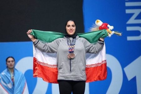 نخستین طلای وزنه‌برداری زنان بر گردن حسینی