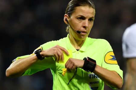 اولین قضاوت داوران زن در مسابقات جام جهانی