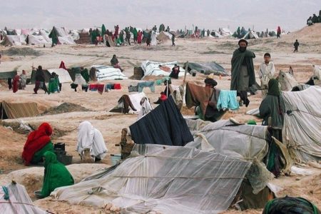 بیشتر آوارگان در افغانستان را زنان تشکیل می‌دهند