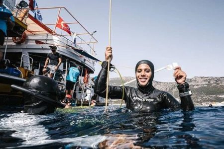 از رکوردشکنی دَم در عمق دریا تا بازدم در زندگی بانوی غواص ایرانی