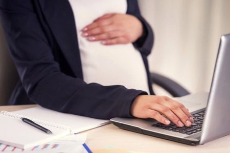 چگونگی دریافت حقوق در دوره بارداری