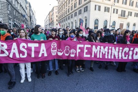 اعتصاب سراسری ایتالیایی ها در اعتراض به خشونت ضد زنان