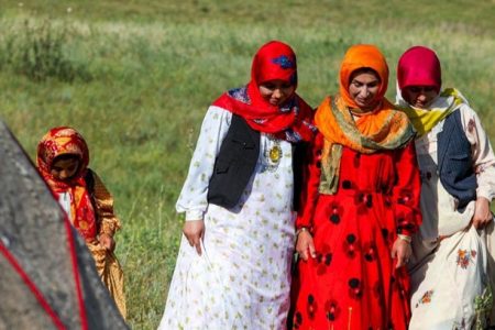 آشنایی با لباس‌های سنتی ویلکیج زنان اردبیل