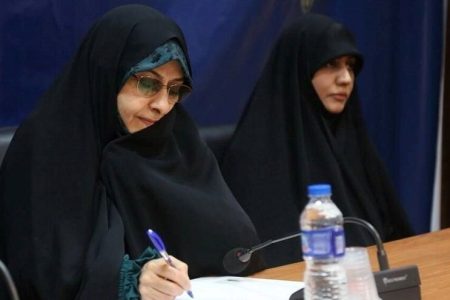 ابراز نگرانی معاونت امور زنان ایران از منع ورود دختران مسلمان به مدارس فرانسه