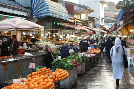 عوامل موثر بر رفتار خرید زنان در مناطق گردشگری شمال ایران