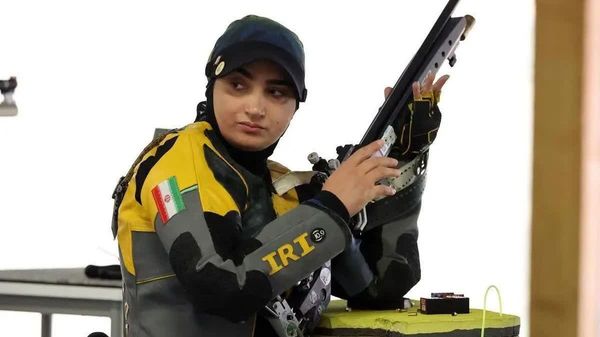 اعلام حمایت بانوی قهرمان تیراندازی جهان از نیروهای مسلح