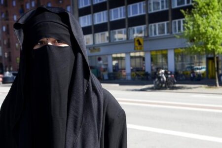 نژادپرستی در قلب لندن؛ زندگی زنان مسلمان زیر سایه ترس