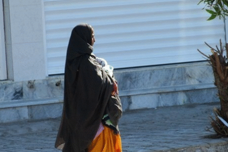 تکدی‌گری سازمان‌یافته در رشت؛ از پوشش چادر تا نگرانی‌های امنیتی