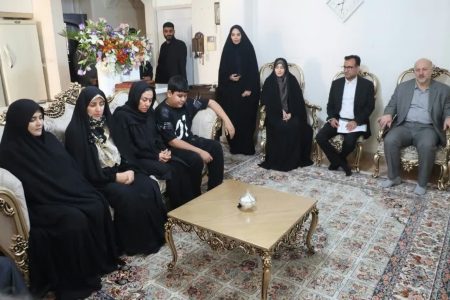 خون شهیدان، چراغ راه ایران؛ روایت دیدار با خانواده شهید نادری حصاری