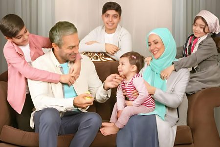 مردی که پناه است نه دیکتاتور