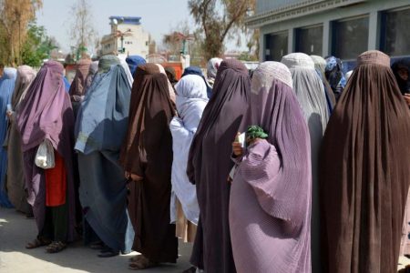 طالبان داشتن کارت محارم را شرط اجباری استخدام زنان در قندهار درنظر گرفت