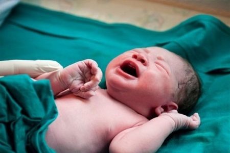 تدوین منشور کرامت مادری، مقابله با خشونت، تحقیر، توهین و سرکوب هنگام زایمان