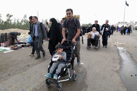 با کودکان در اربعین؛ چالش‌ها و راهکارها
