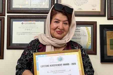 پوران درخشنده برنده جایزه یک عمر دستاورد هنری بنیاد جهانی نلسون ماندلا شد