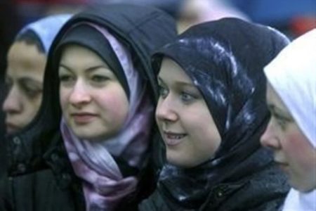 نگرش‌های متفاوت درباره حجاب در بریتانیا