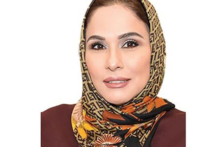 دکتر مهاالشهاب جایزه تعالی زنان عرب را در زمینه توسعه جامعه از آن خود کرد