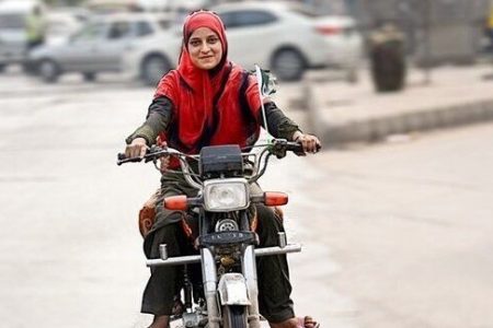 چه کسانی مخالف موتورسواری زنان هستند؟