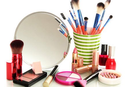 آرایش برای آراستگی یا پذیرفته شدن؟