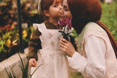 هویت نسل آینده در دست مادران؛ چالش‌ها و موانع چیست؟