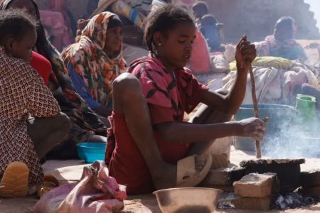 سودان: زنان در معرض گرسنگی و خشونت، سازمان‌های زنانه پیشتاز کمک‌ها