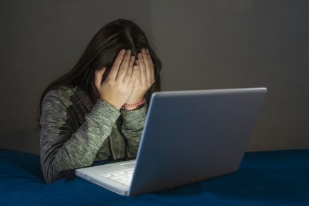 بحران روزافزون سواستفاده  آنلاین از زنان ایتالیایی