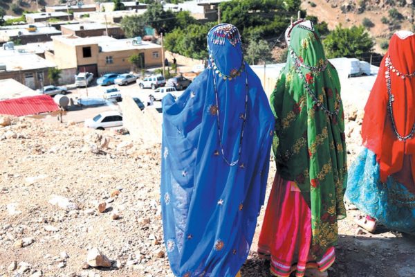 چالش های زنانه شدن جمعیت روستایی