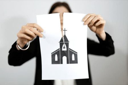 جدایی از حریم دین؛ حیرانی در مدرنیته