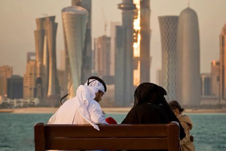 حمایت دولت قطر از مادران با کاهش ساعات کاری