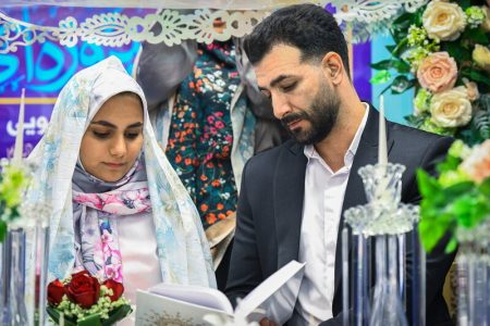 مساجد دانشگاهی به همسان گزینی و ازدواج موفق دانشجویی ورود کنند