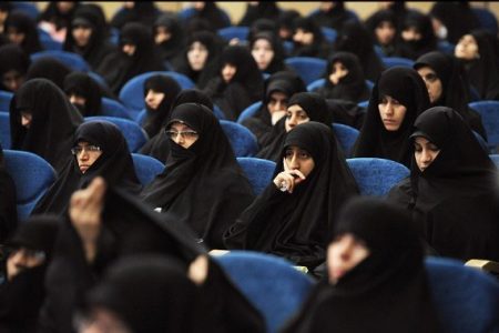  از الگوی مردانه حوزه خواهران تا مدیریتی با فهم زنانه