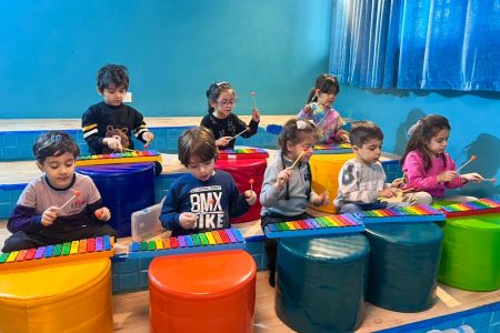 برخلاف سیاست‌های جمعیتی، مهدکودک‌های سازمانی تعطیل شدند