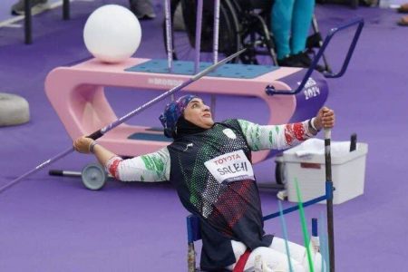 پرتاب نیزه طلایی