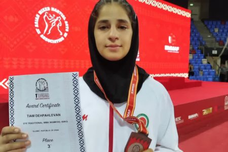 دختر ایران طلای MMA را بر گردن آویخت
