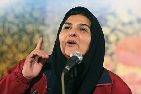 انسیه شاه‌حسینی، کارگردان: دفاع مقدس نعمت است