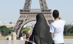 مطالعه تکان‌دهنده: جوانان مسلمان فرانسه قوانین اسلامی را بر قوانین جمهوری ترجیح می‌دهند