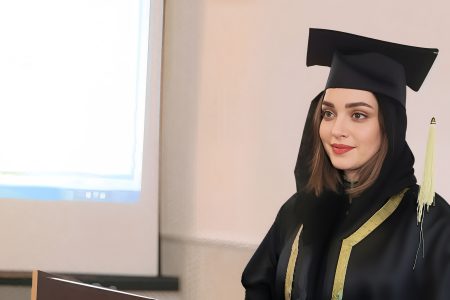 وقتی دفاع علمی به شوی سلبریتی تبدیل می‌شود