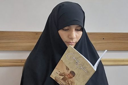 سیده زینب شکروئی؛ تدوین ۴۰ کتاب از وصایای شهدای خراسان جنوبی