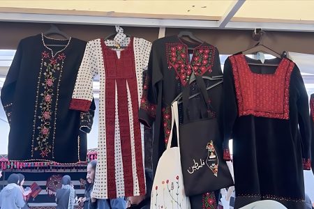 نان پختن روی آتش جنگ: زنان غزه اقتصاد را از صفر شروع کردند