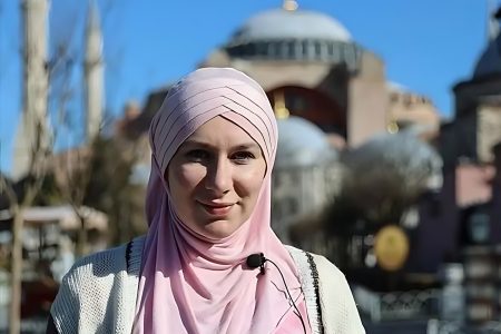 نقش تیک‌تاک در گرایش جوانان آلمانی به اسلام: از چالش تا هویت