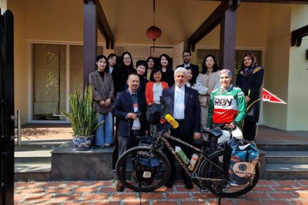 از اصفهان تا هانوی: ماجراجویی بانوی دوچرخه‌سوار برای پیوند ملت‌های آسیا