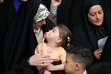 نخبگی در کنار مادری؛ معرفی ۲۰ زن موفق علمی و قرآنی دارای فرزندان زیاد