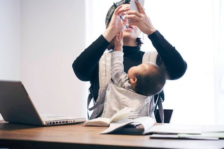 پشتیبانی سنتی در ایران، خدمات مدرن در اروپا؛ کدام موثرتر است؟