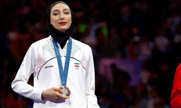 طلای جهان برای مبینا نعمت‌زاده